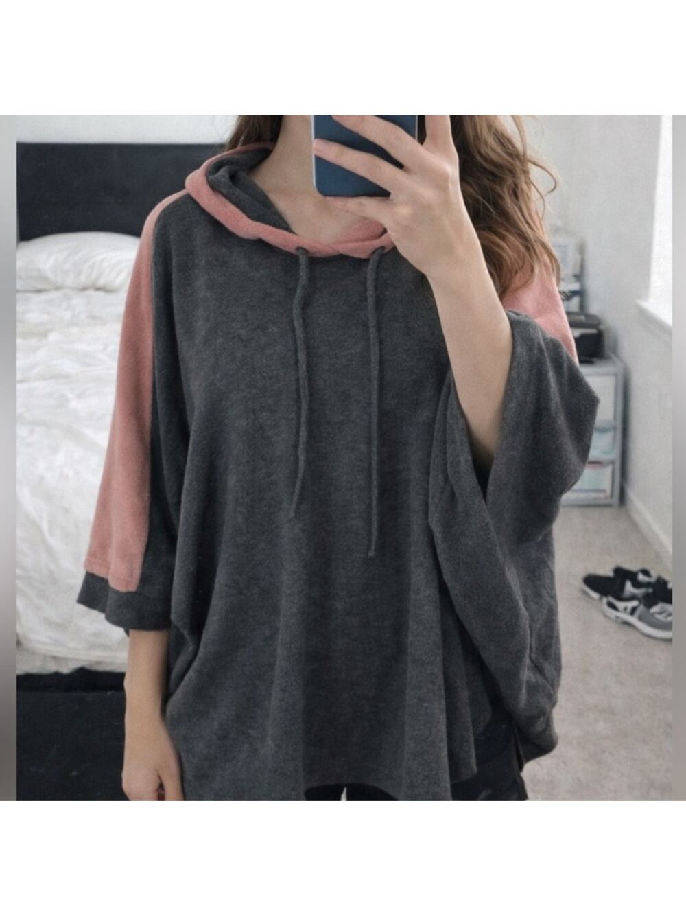 Andree by Unit  Hoodie  Color Block Top Size Small
